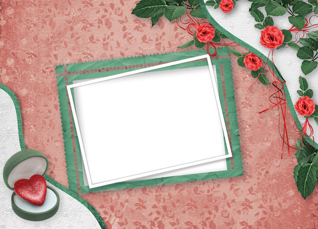 Tarjeta de felicitación festiva con rosa roja, arco y corazón simbólico en caja de regalo sobre fondo de papel para saludos del Día de San Valentín
 - Foto, imagen