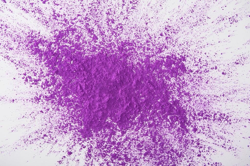 vue de dessus de l'explosion de poudre violette holi sur fond blanc
 - Photo, image