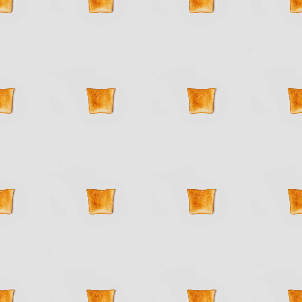  Collage aus gegrillten knusprigen Toasts auf grauem Hintergrund, nahtlosem Hintergrundmuster - Foto, Bild