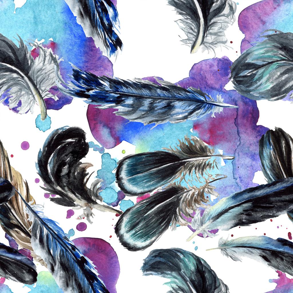 Plumas de pájaro azul y negro del ala. Conjunto de ilustración de fondo acuarela. Patrón de fondo sin costuras
. - Foto, imagen