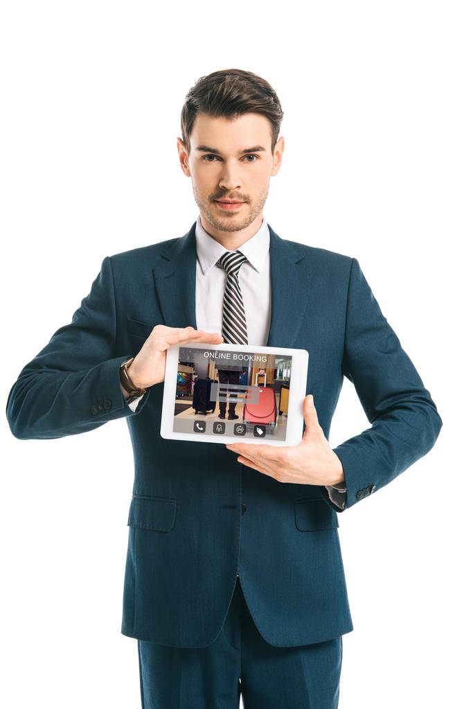 Geschäftsmann zeigt digitales Tablet mit Online-Buchungs-App, isoliert auf weißem Grund  - Foto, Bild