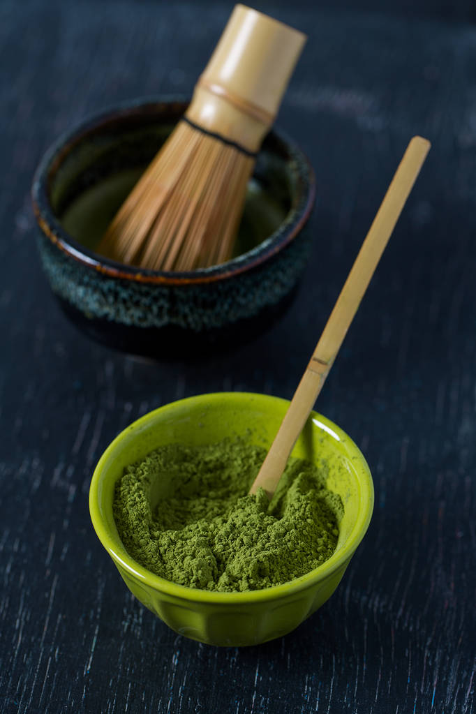 Matcha dobrze sproszkowana zielona herbata - Zdjęcie, obraz