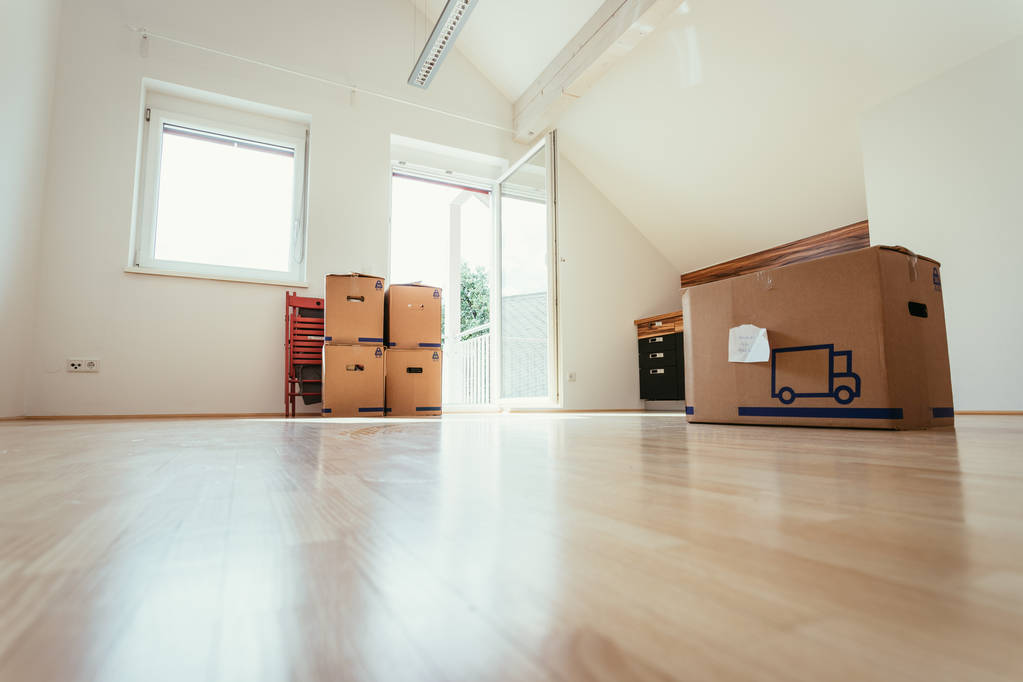 Move. Cardboard, boxes for moving into a new, clean and bright h - Photo, Image