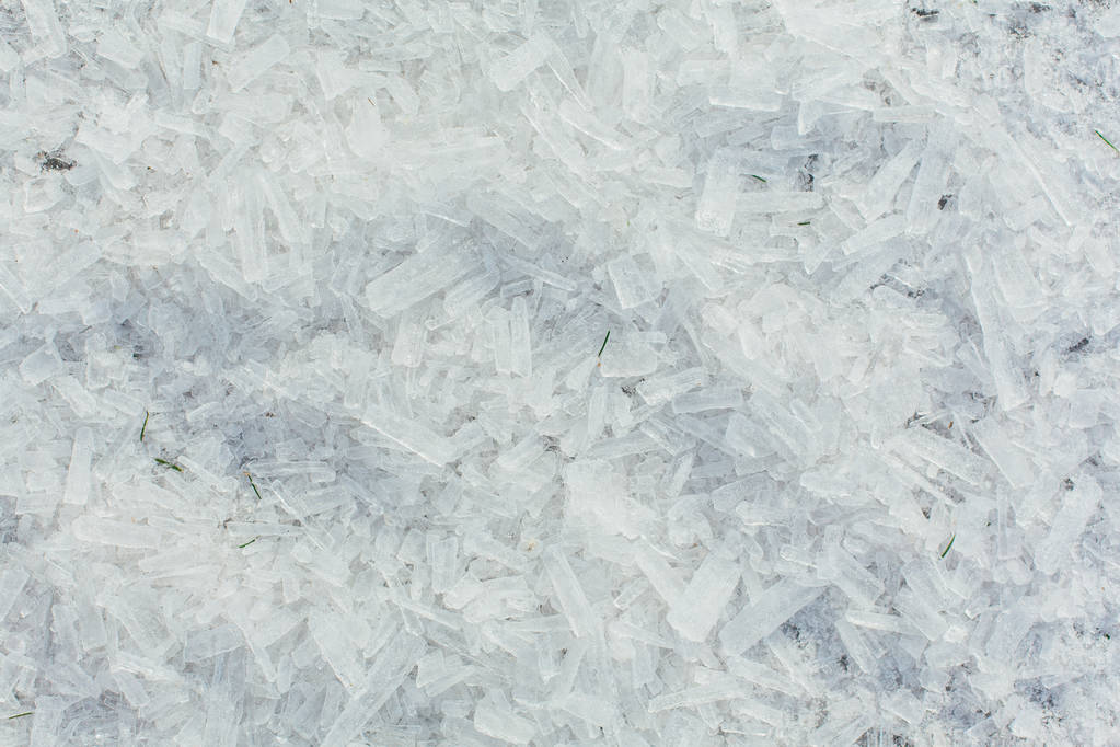Удивительная абстрактная текстура сломанных кристаллов льда. Чистый тающий лед. Копирование пространства
. - Фото, изображение