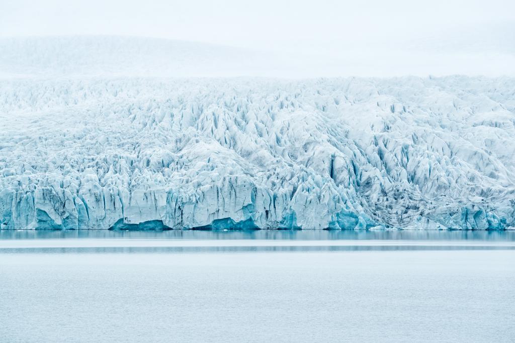 Λίμνη παγετώνα Fjallsarlon στο Εθνικό Πάρκο Vatnajokull, Ισλανδία - Φωτογραφία, εικόνα