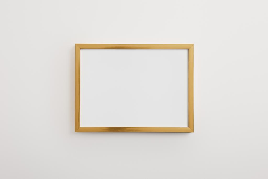 Holzquadrat, dekorativer Rahmen auf weißem Hintergrund  - Foto, Bild