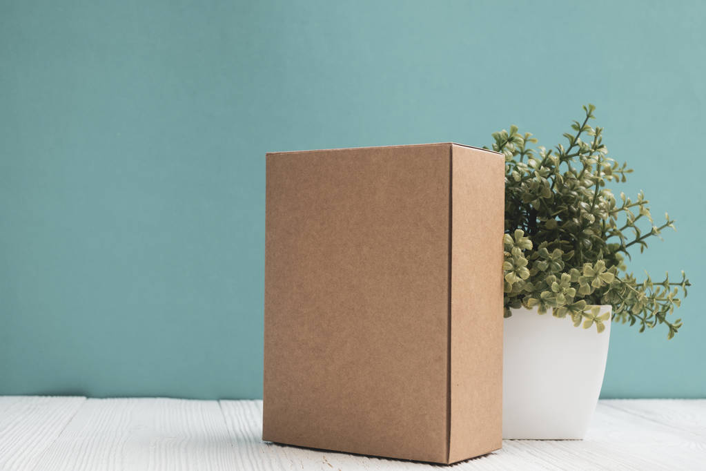 Empty Package brown cardboard box or tray and little decoration  - Photo, Image