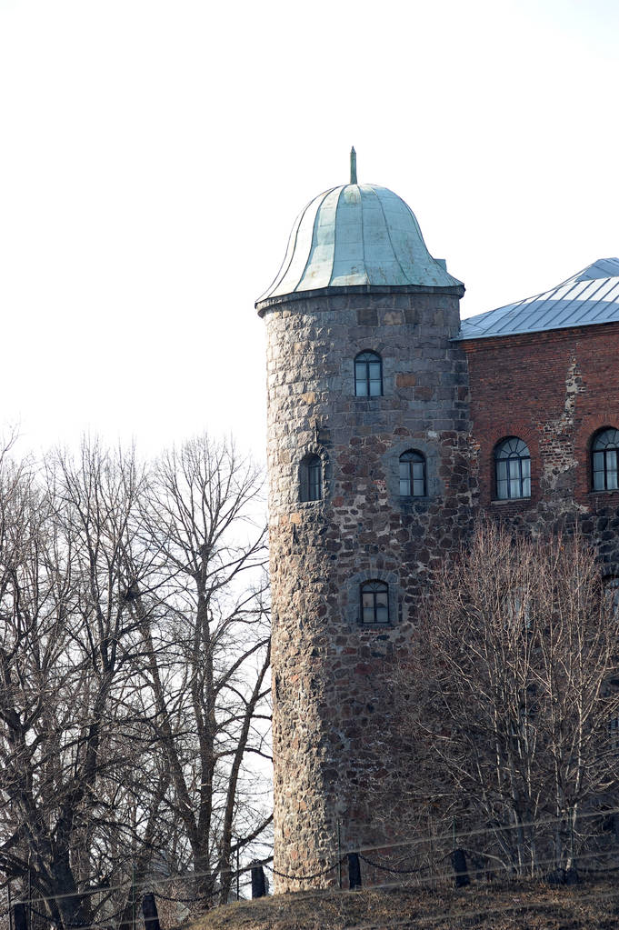 Выборгский замок ранней весной
 - Фото, изображение