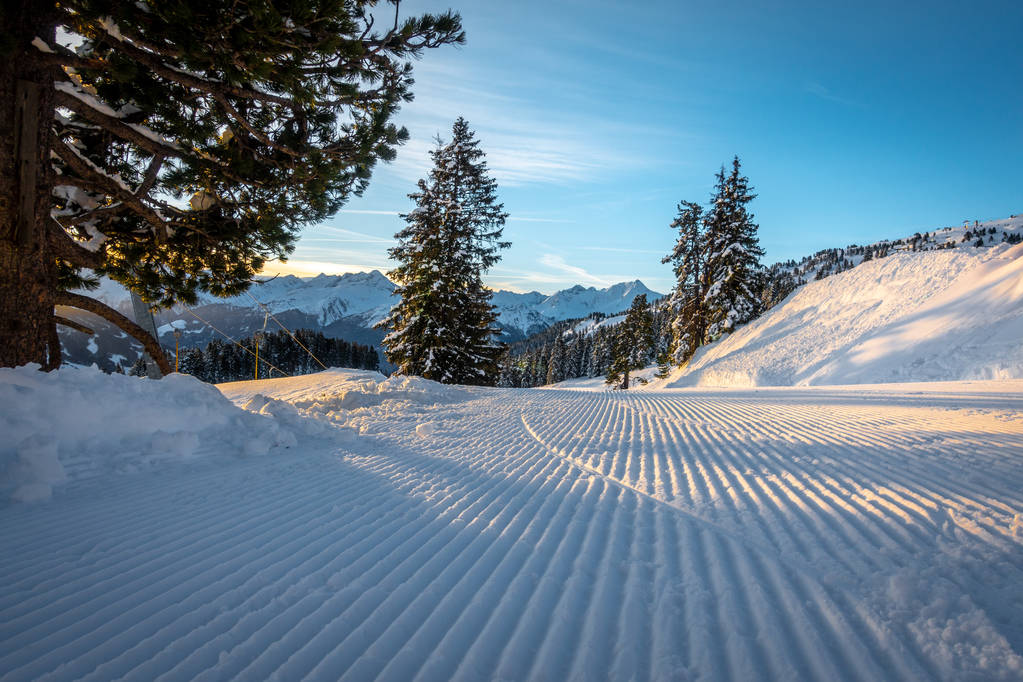 fantastik hava bulunan bir kayak alanı - Fotoğraf, Görsel