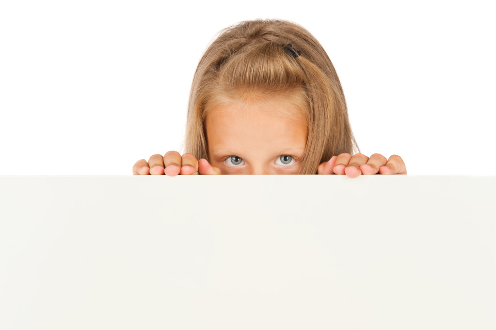 Mädchen mit einem sauberen Blatt Papier - Foto, Bild