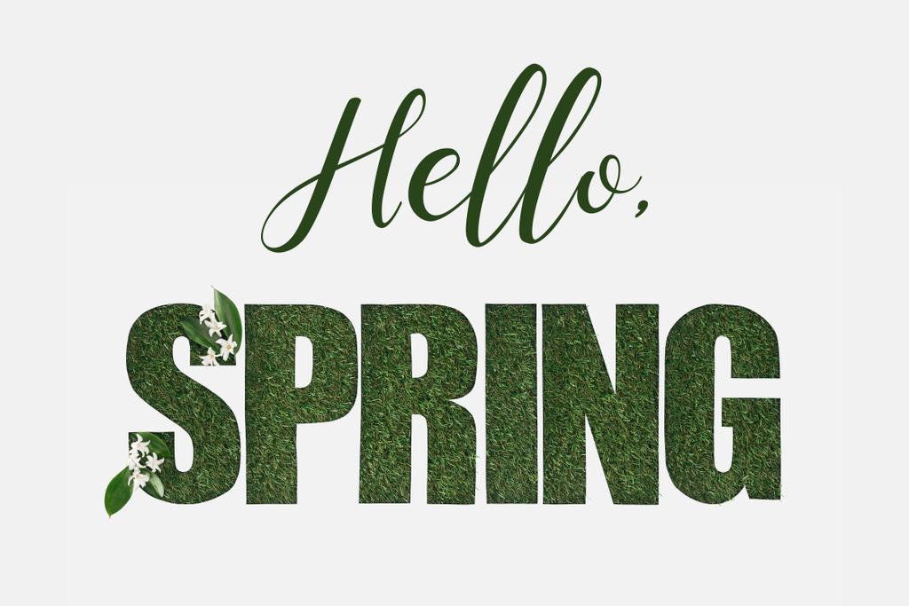 pohled shora Ahoj jaro nápisy se zelenými listy a květy izolované na bílém - Fotografie, Obrázek