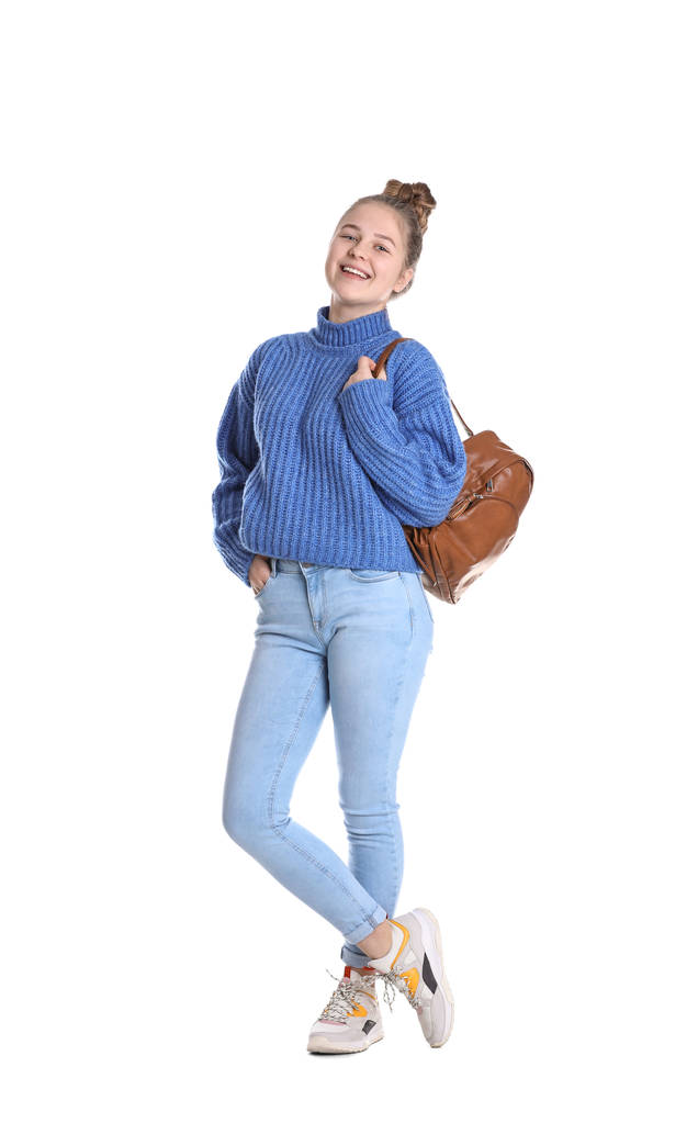 Портрет красивої дівчини-підлітка з рюкзаком на білому тлі
 - Фото, зображення