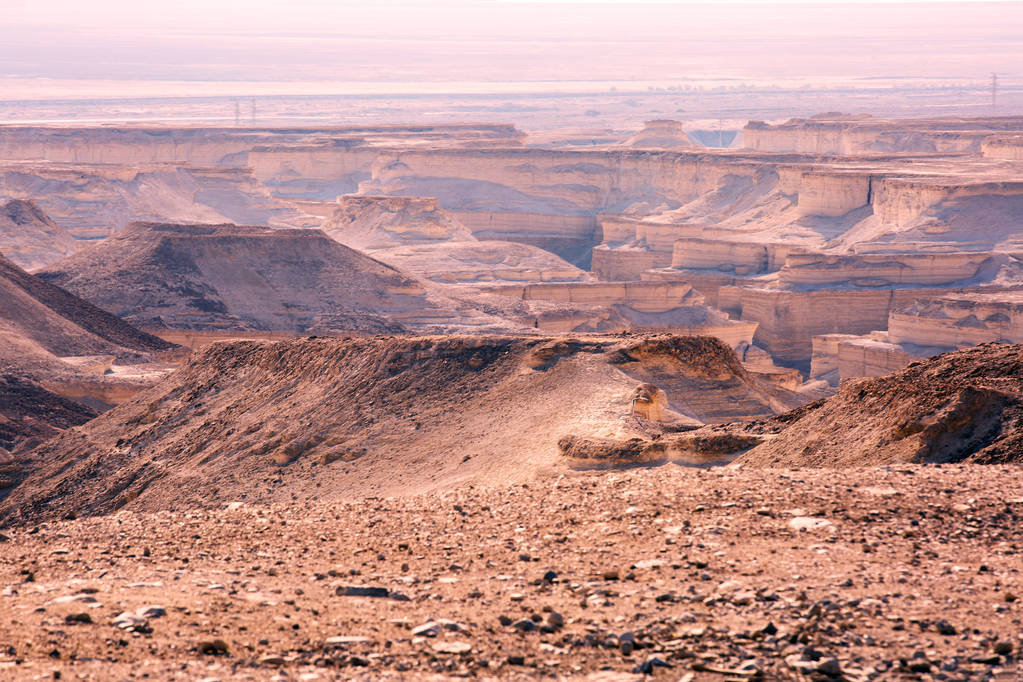 Θέα από το Masada στην έρημο σε μια ηλιόλουστη ημέρα - Φωτογραφία, εικόνα