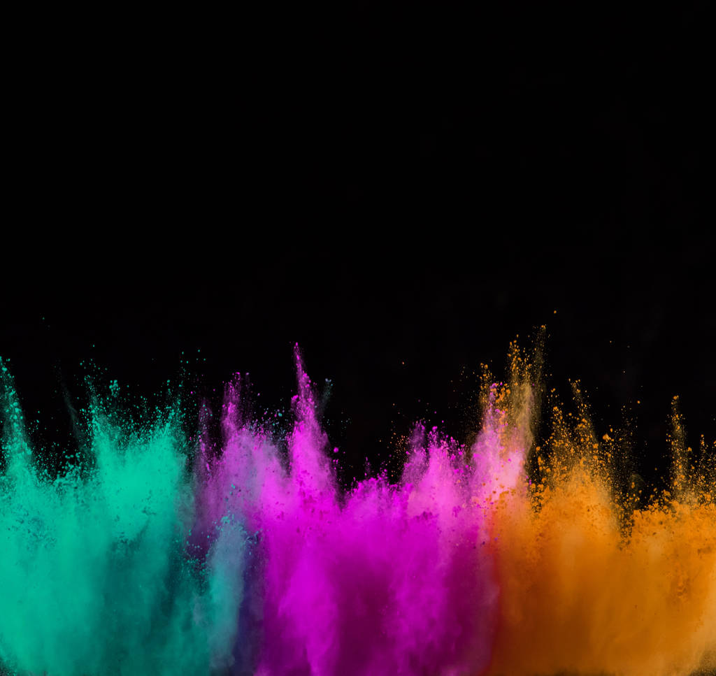esplosione di polvere colorata isolata su nero
 - Foto, immagini