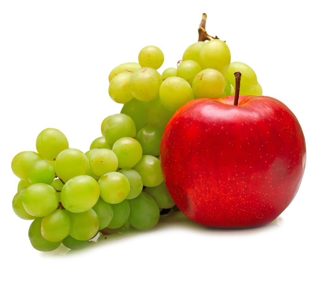 Красное яблоко и зеленый виноград
 - Фото, изображение