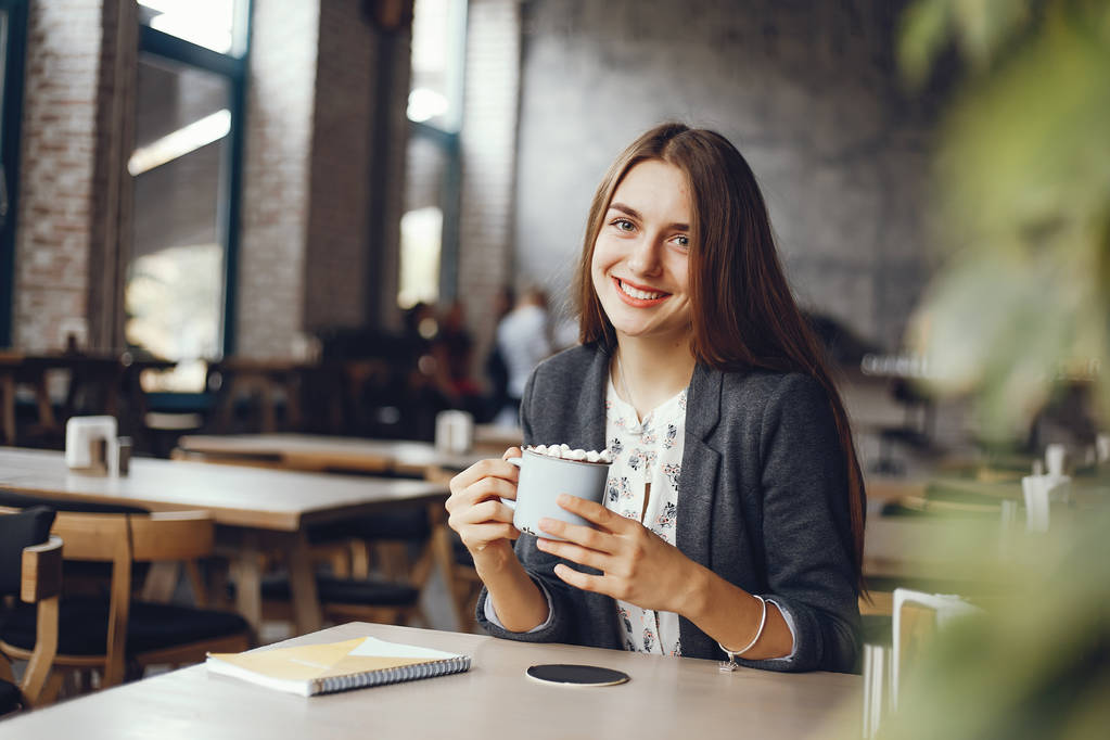 girl with coffee - Photo, Image