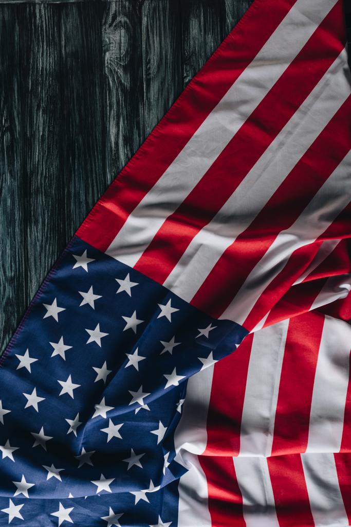 USA nemzeti zászló szürke fa felületén, emléknap koncepció - Fotó, kép