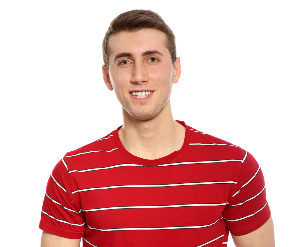 Portret van de jonge man in heldere t-shirt op witte achtergrond - Foto, afbeelding
