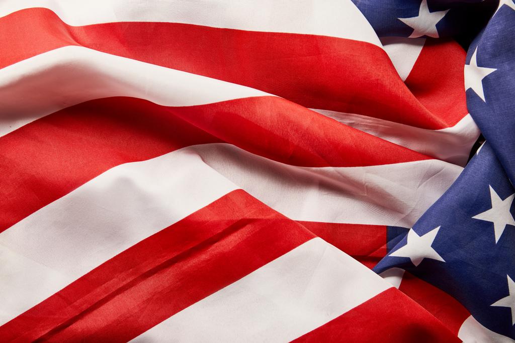 vista de cerca de la arrugada bandera nacional americana
  - Foto, imagen