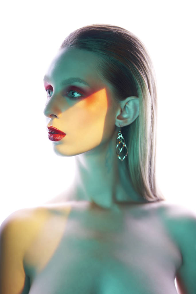 Seksowna Naga dama z kolorową szminką i artystycznym makijażem - Zdjęcie, obraz