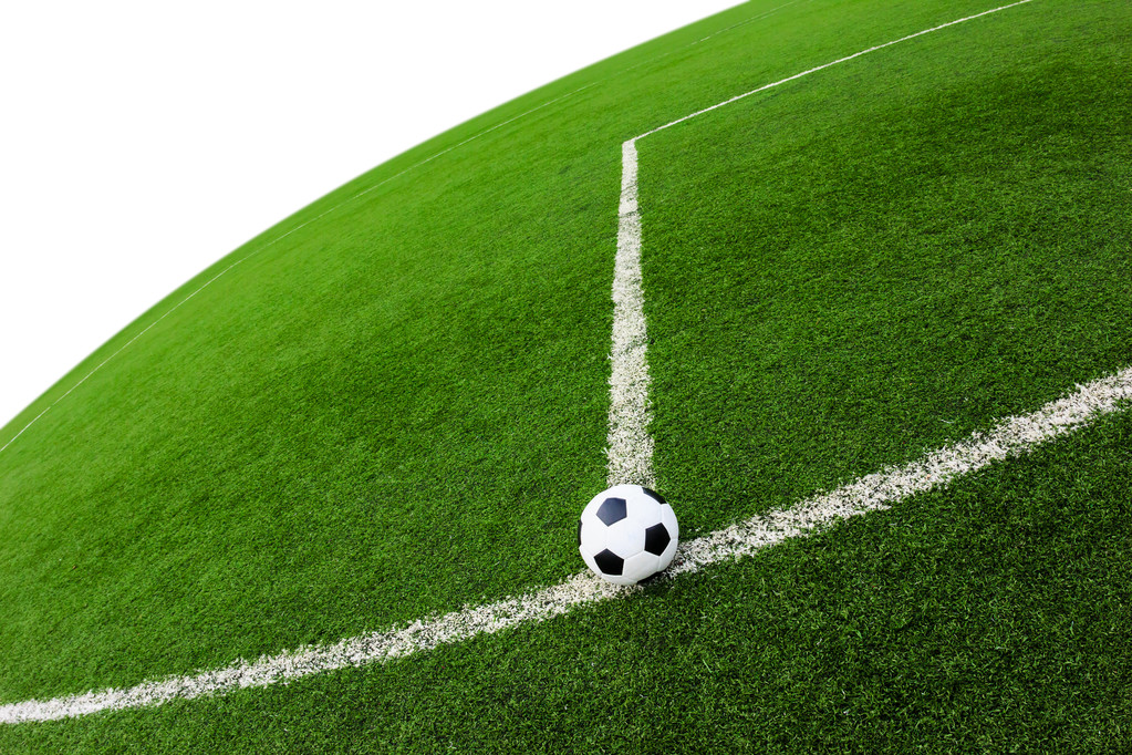 futball-labda, zöld fű mező elszigetelt - Fotó, kép
