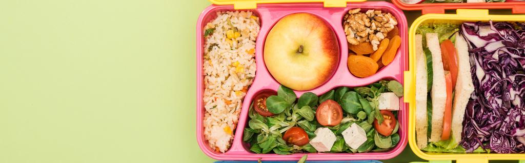 gıda ile öğle yemeği kutuları panoramik çekim - Fotoğraf, Görsel