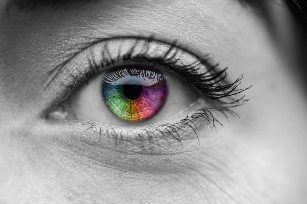 tiro blanco y negro de ojo de arco iris colorido humano
 - Foto, Imagen