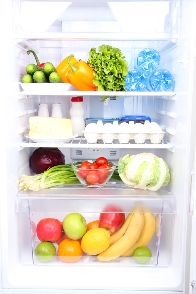 Холодильник, полный еды
 - Фото, изображение