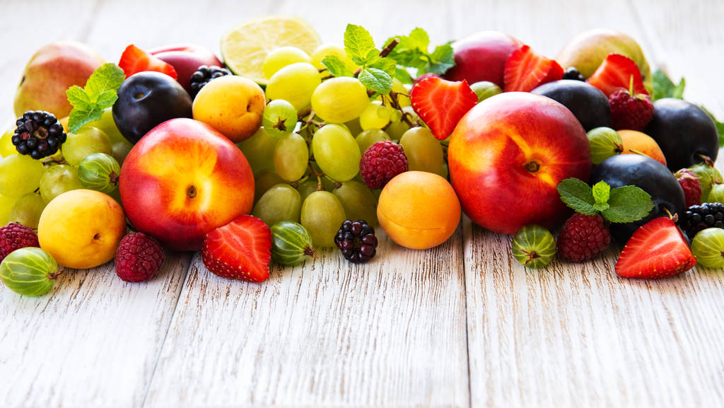 Świeżych owoców i jagód  - Zdjęcie, obraz
