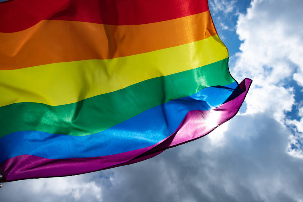 Színes LMBT zászló fúj a szell. - Fotó, kép
