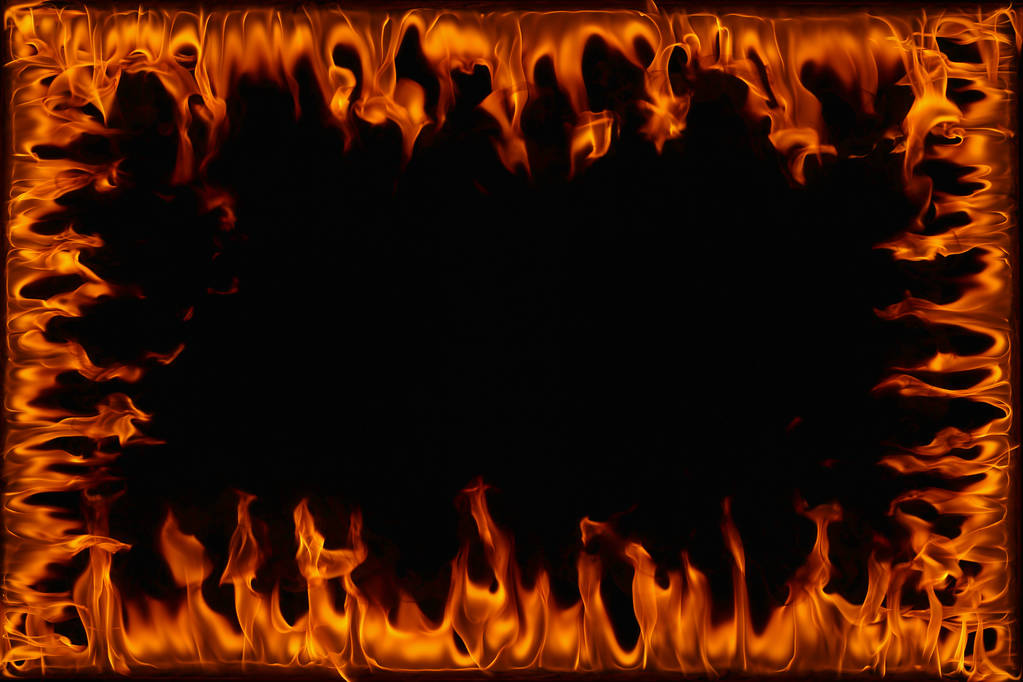 Feuerflammen Rahmen auf schwarzem Hintergrund. - Foto, Bild