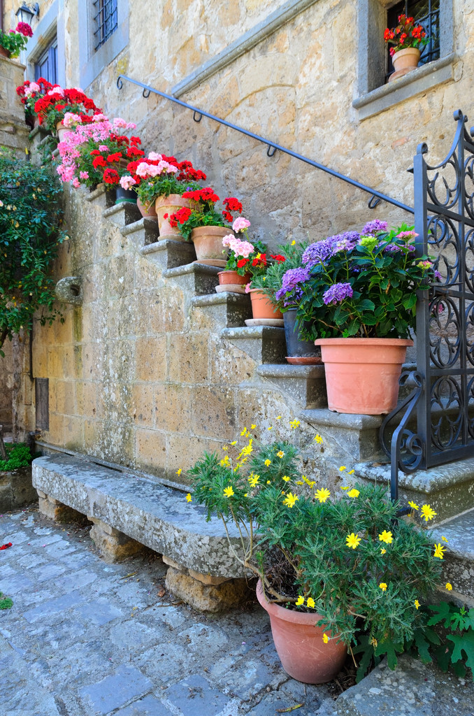 Florales Tor, Civita, Latium, Italien - Foto, Bild