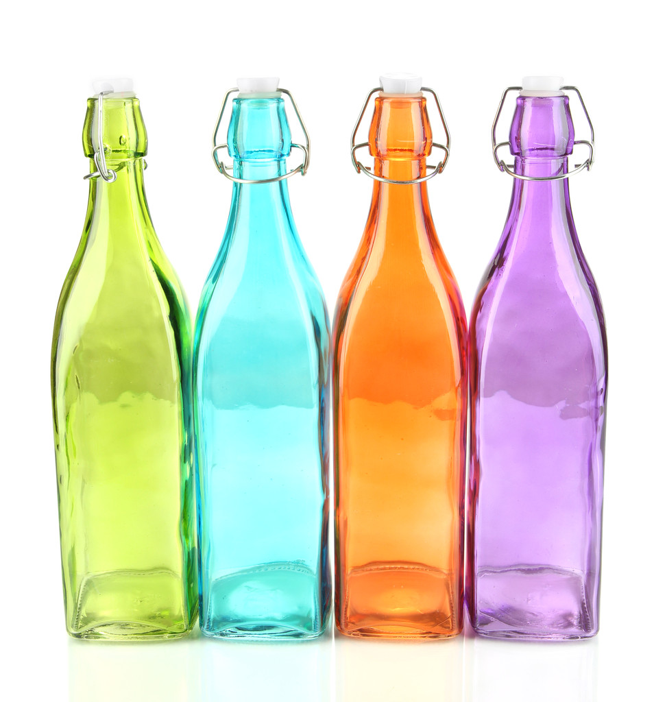 Пустые стеклянные бутылки, изолированные на белом
 - Фото, изображение