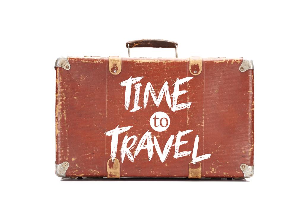 ホワイトで隔離されたイラストを旅行する時間のある風化した茶色のヴィンテージスーツケース - 写真・画像