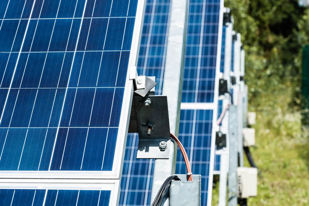 selektivní zaměření modrých solárních energetických baterií s prostorem pro kopírování  - Fotografie, Obrázek