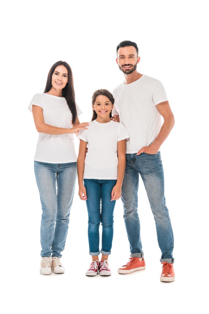Ευτυχισμένη οικογένεια που στέκεται μαζί απομονωμένη στα λευκά  - Φωτογραφία, εικόνα