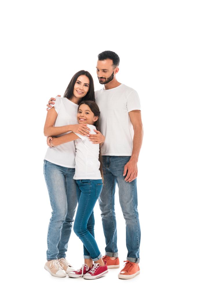 счастливая семья обнимает, стоя в одиночестве на белом
  - Фото, изображение