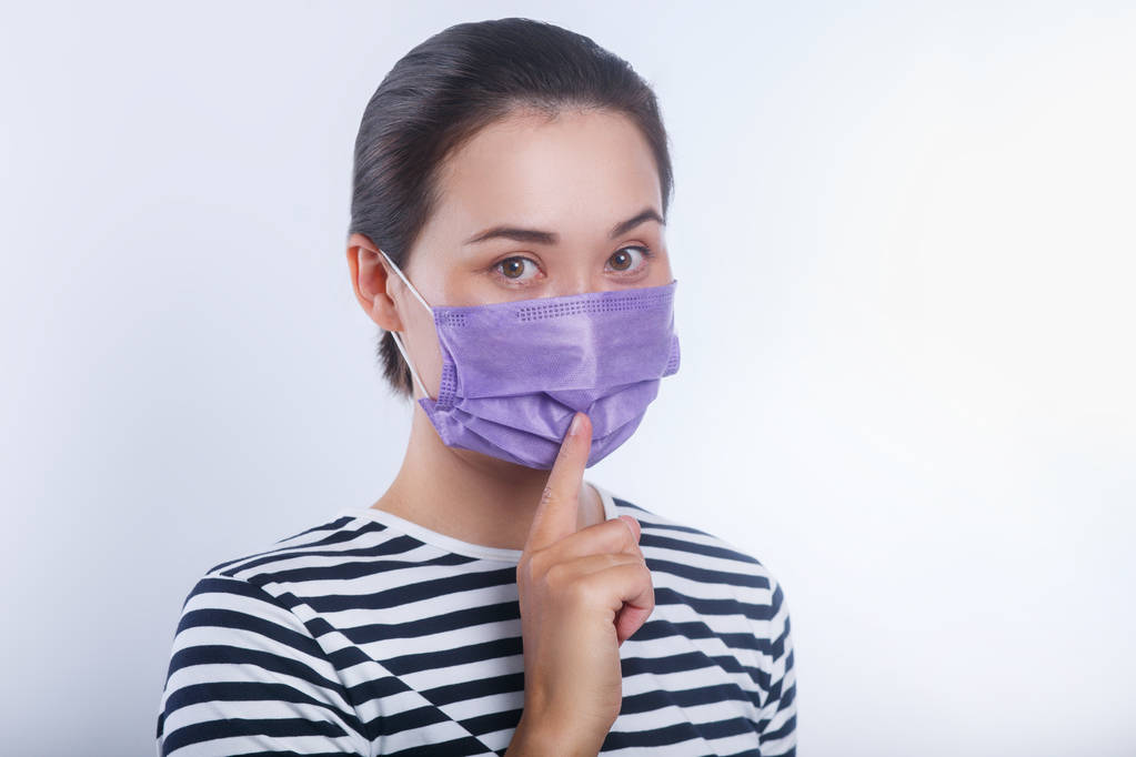 As mulheres asiáticas usam máscara protetora. Concepção sobre cuidados de saúde
 - Foto, Imagem