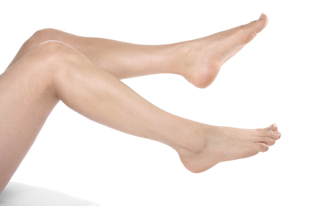 žena nohy a nohy izolovaných na bílém - Fotografie, Obrázek