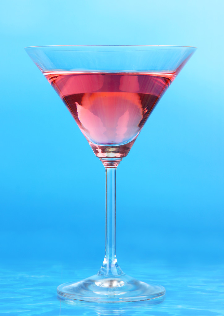 Cocktail auf hellem Hintergrund - Foto, Bild