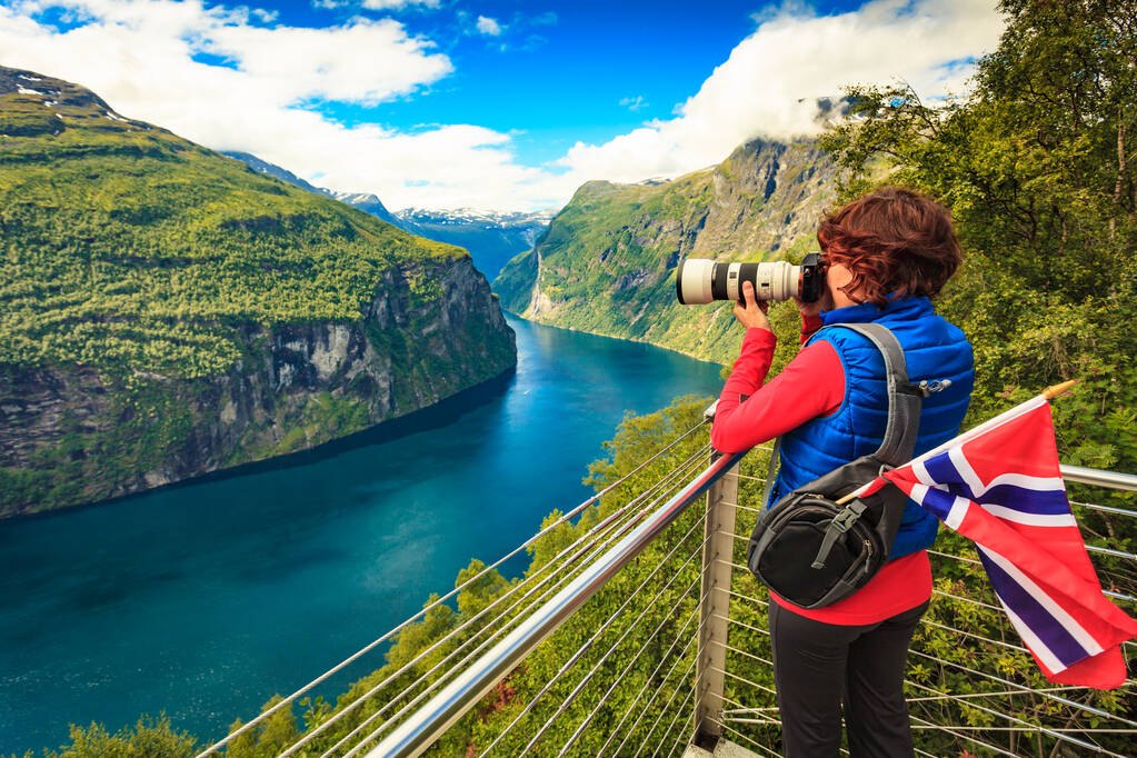 Fotografia turistica del paesaggio fiordo, Norvegia
 - Foto, immagini
