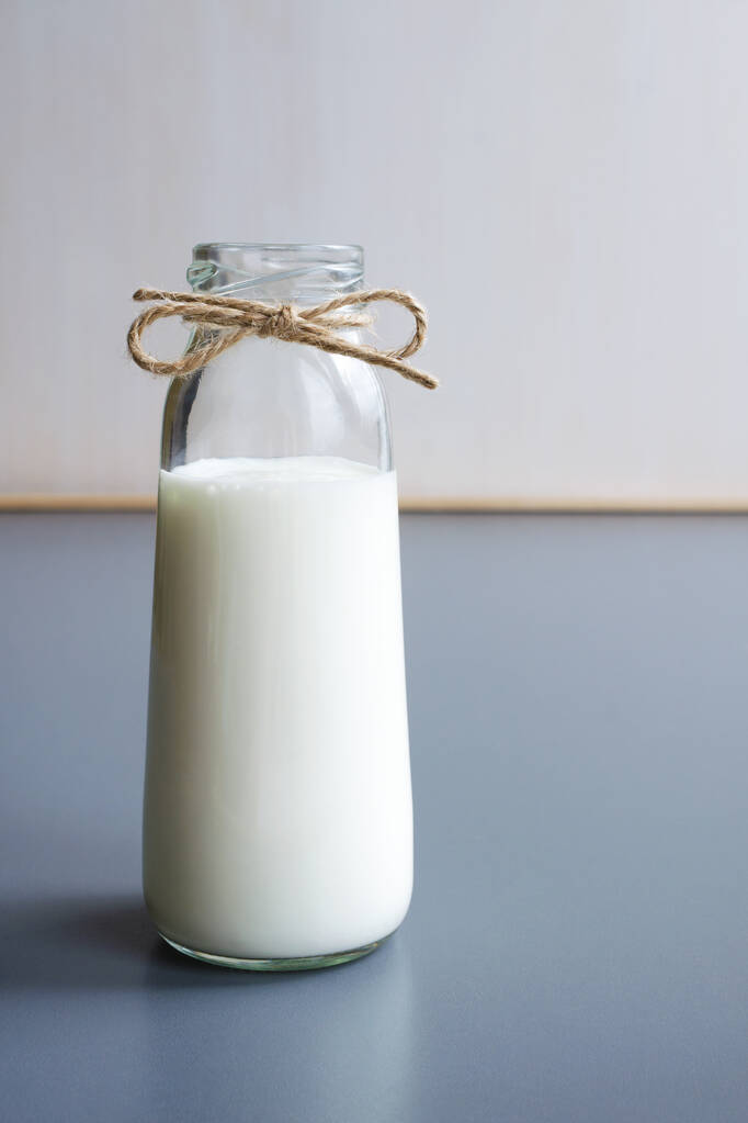 bouteille de yaourt à boire, maison et traditionnelle
 - Photo, image