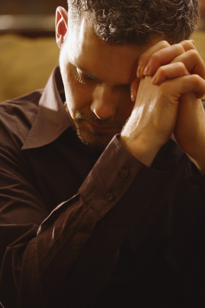 Człowiek modlący się - Zdjęcie, obraz