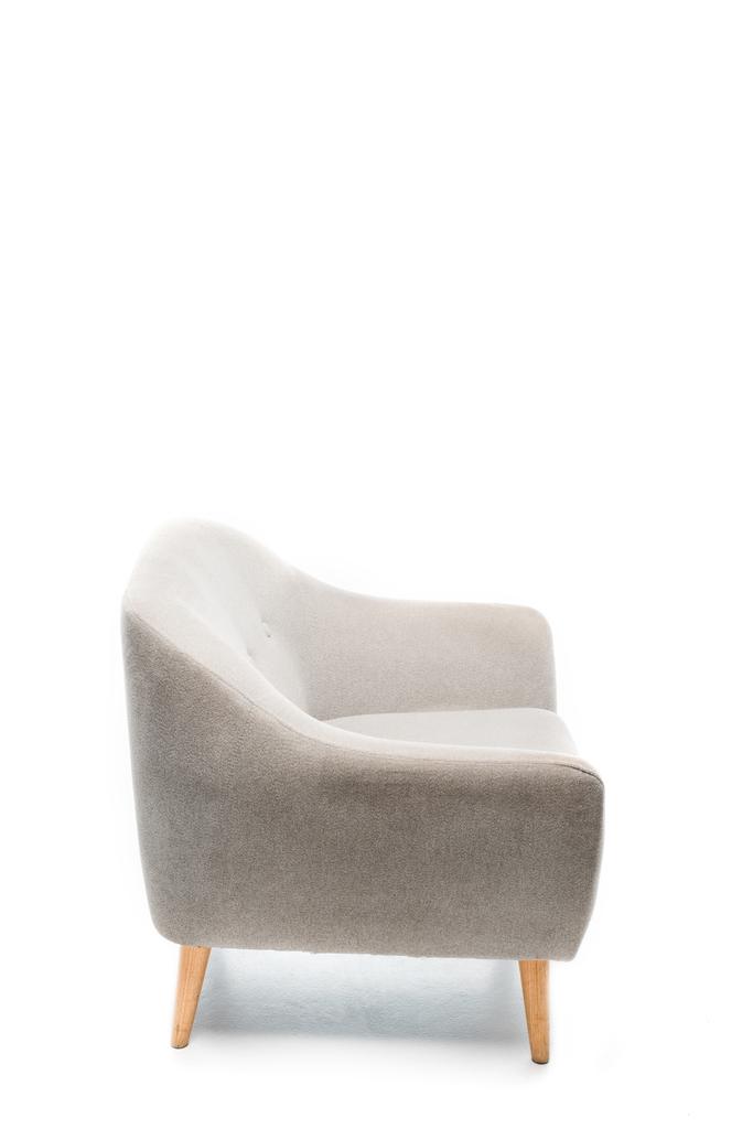 зручне сіре сучасне крісло на білому
 - Фото, зображення