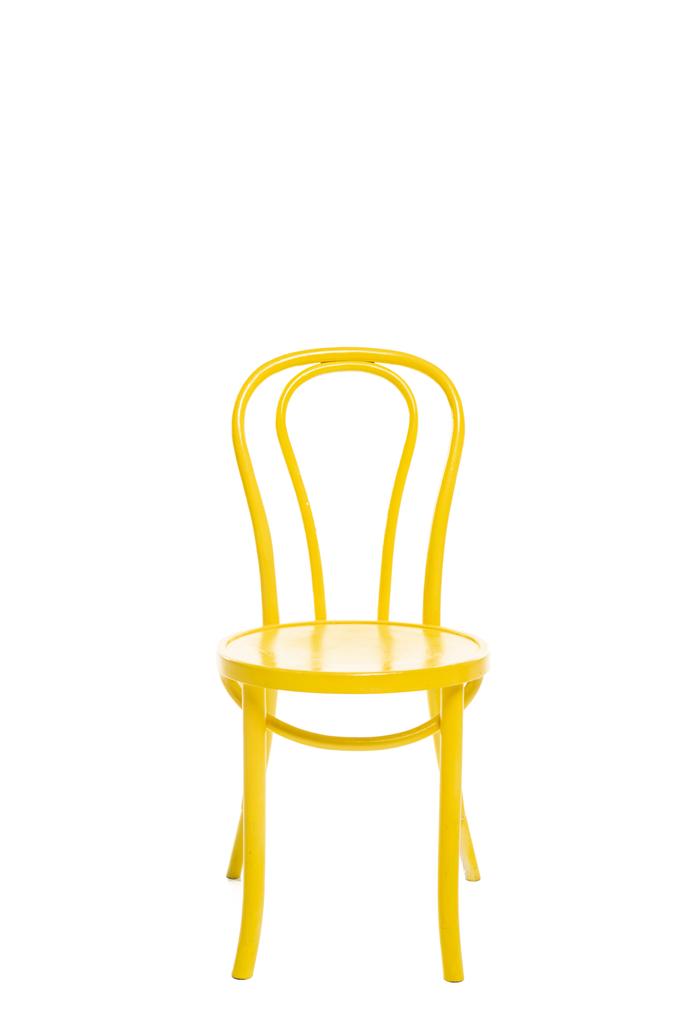 Sarı ahşap sandalye beyazda izole edilmiş. - Fotoğraf, Görsel