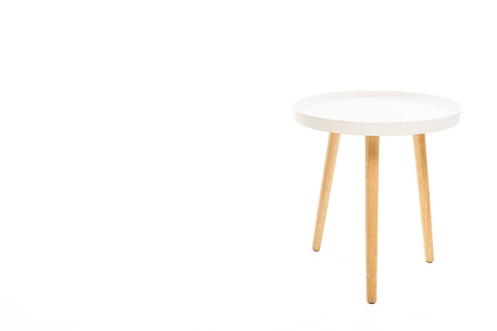 Mesa de café de madeira moderna isolada em branco
 - Foto, Imagem