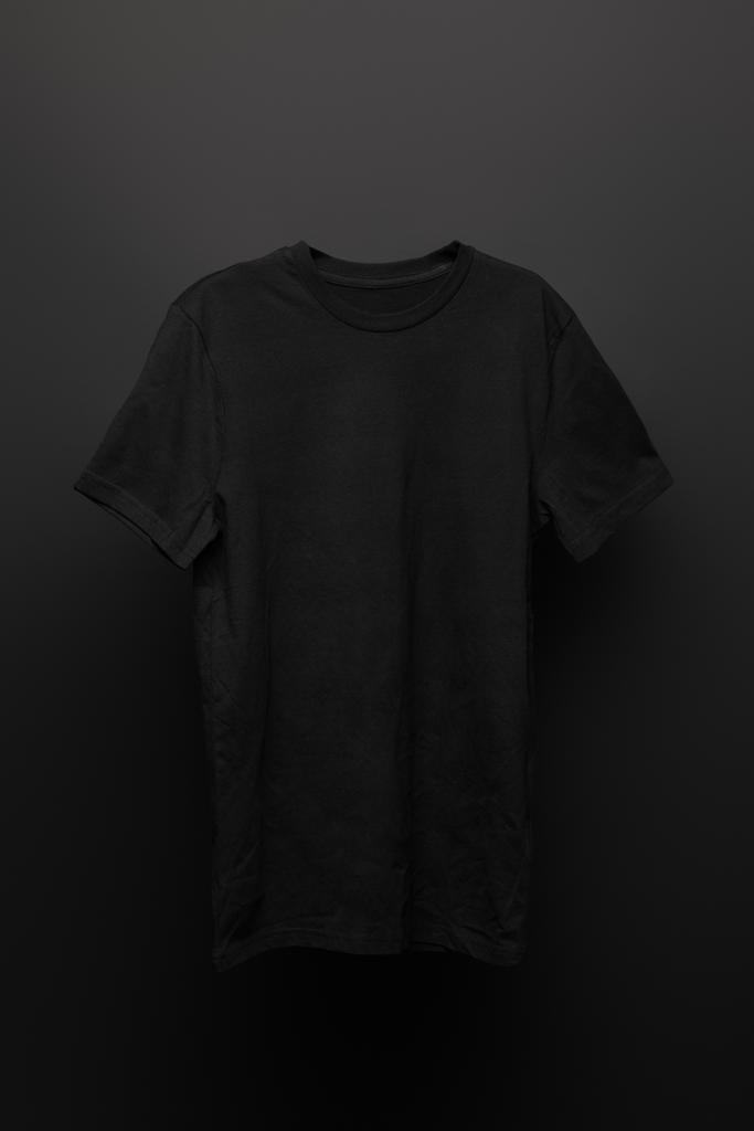 üres alap fekete póló fekete háttér - Fotó, kép