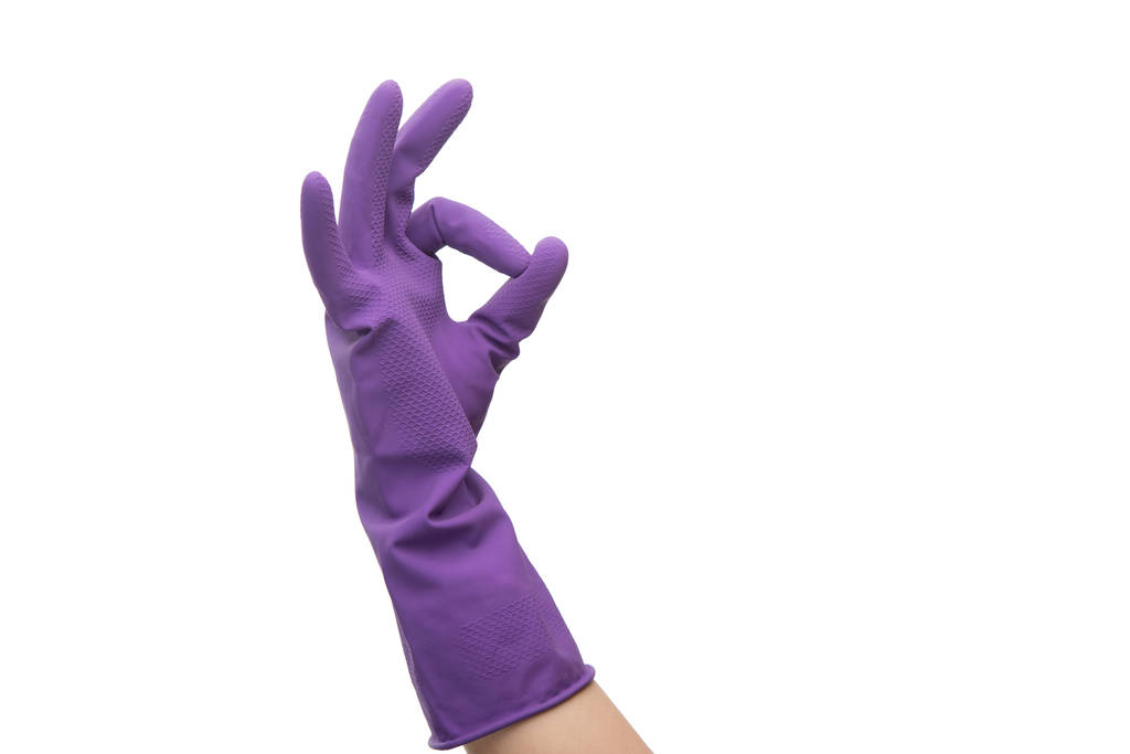 обрезанный вид женщины в резиновой перчатке показывает ОК жест изолирован на белом
  - Фото, изображение