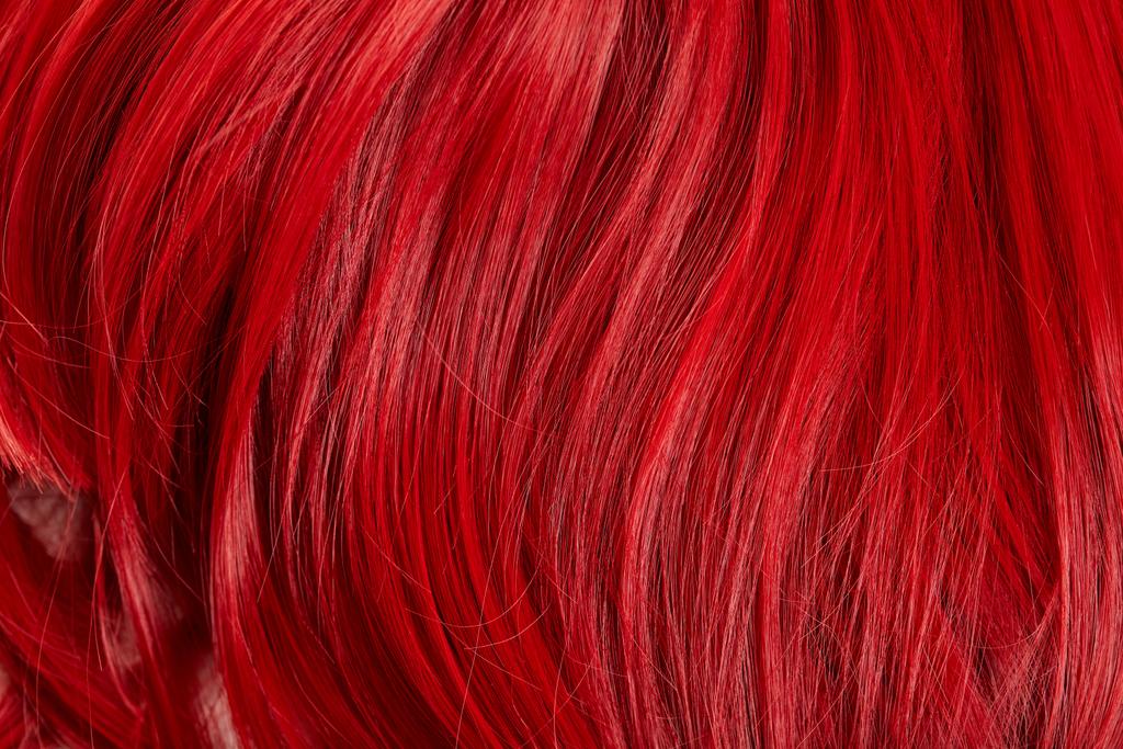 Kırmızı renkli saçların yakın görüntüsü - Fotoğraf, Görsel