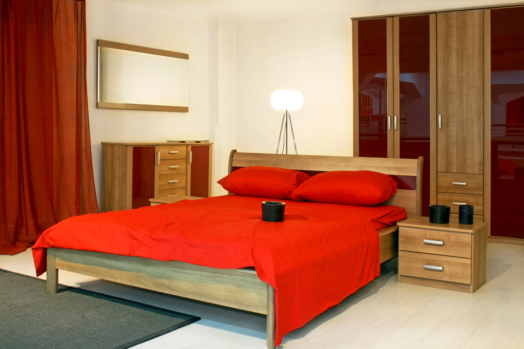 赤色のベッドルーム - 写真・画像